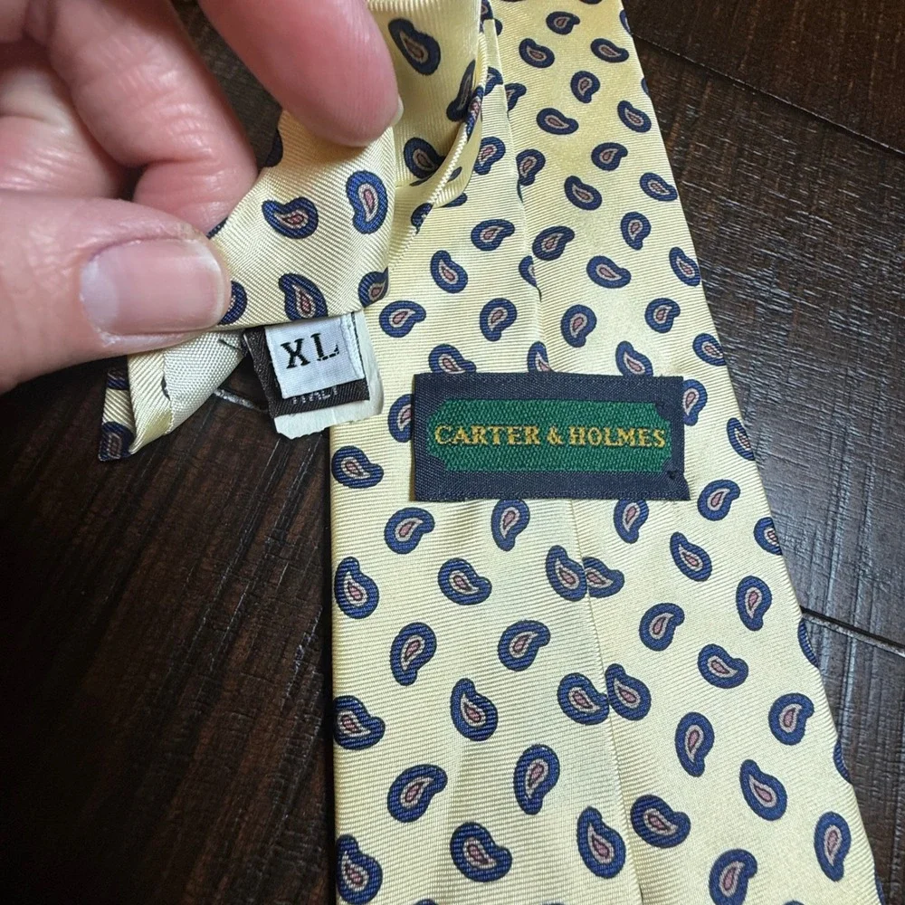 Vintage Carter & Holmes Mens Silk Tie Butter Yellow Navy Paisley Italian Necktie